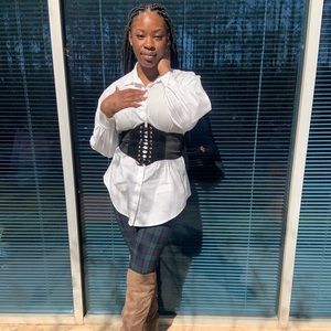 Meet your Posher, Benita